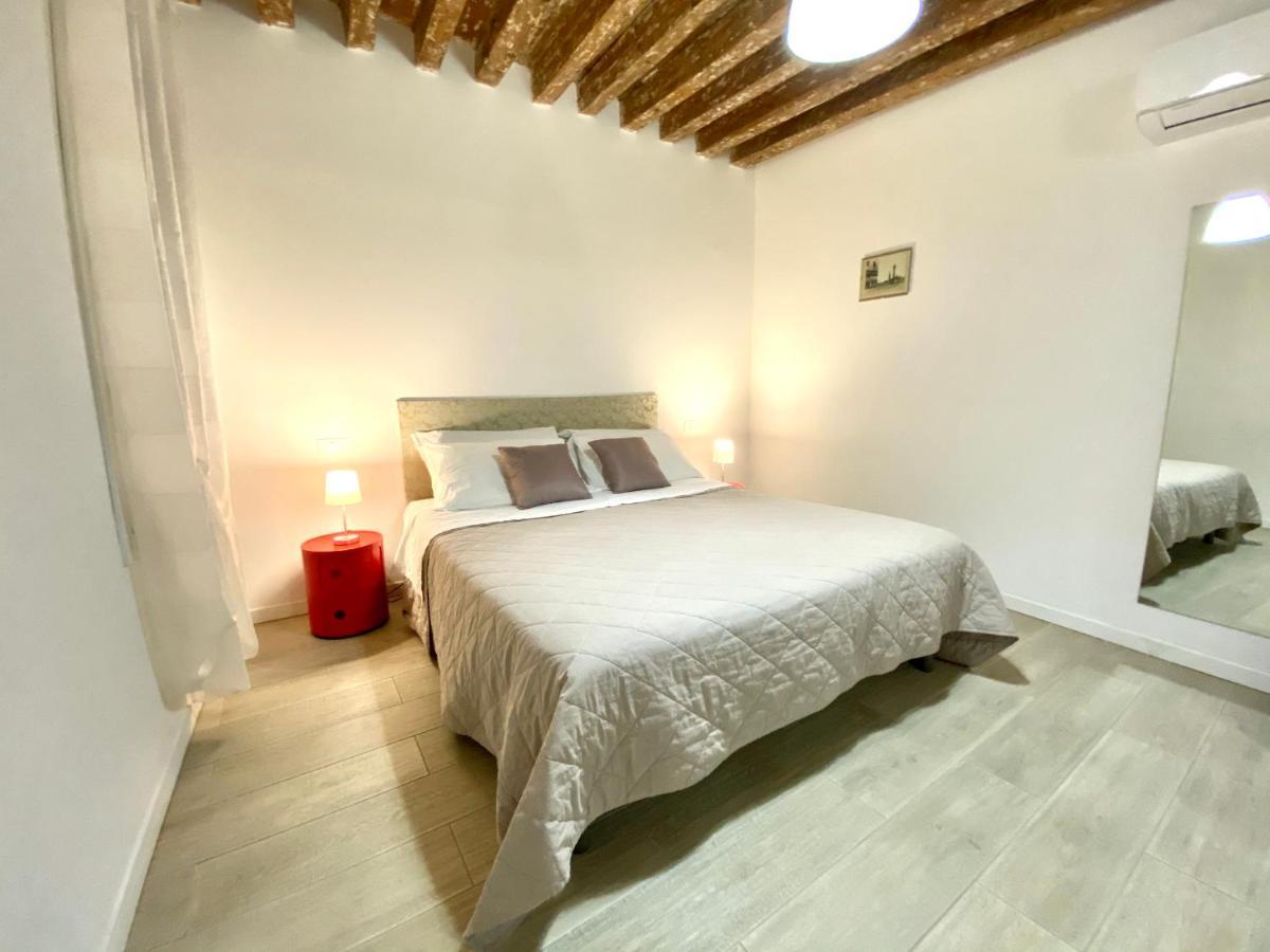 Santa Caterina Pensión Venecia